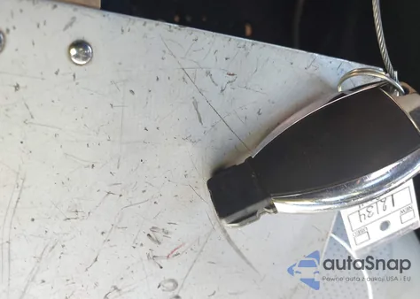 2014 Mercedes-Benz C 250 Sport z USA, uszkodzony, nr VIN WDDGF4HB3EG222112